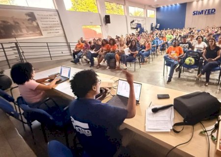 Educadores aprovam proposta da Lei do Piso de 20 horas para o Magistério Municipal de Dourados