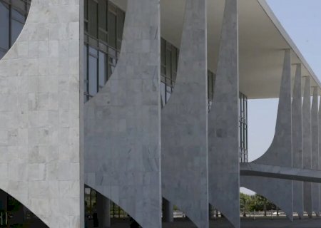 Isenção da “taxa das blusinhas' em compras até US$ 50 é sancionada